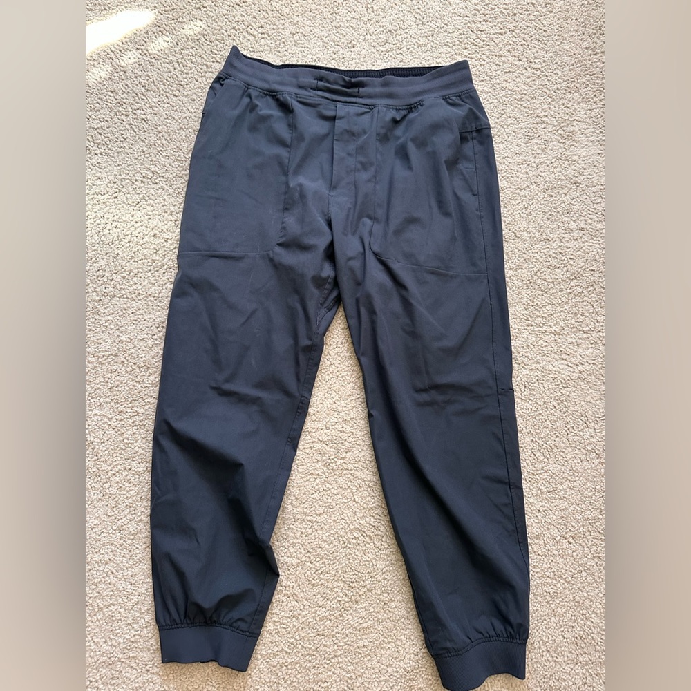 Men’s ABC joggers, obsidian color, size XL